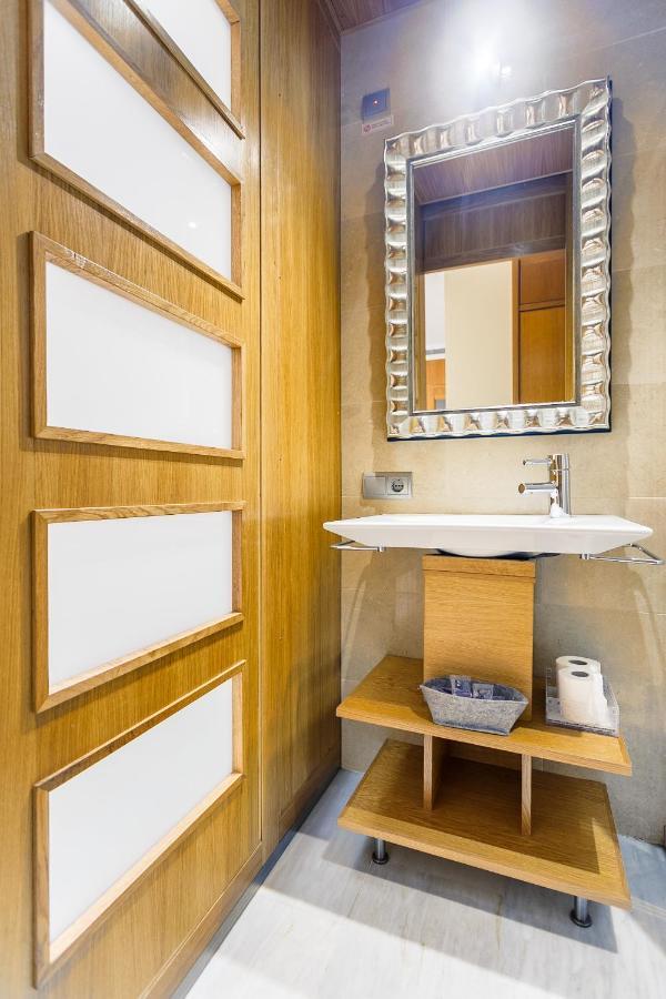 Apartamentos Catedral เซบีญา ภายนอก รูปภาพ